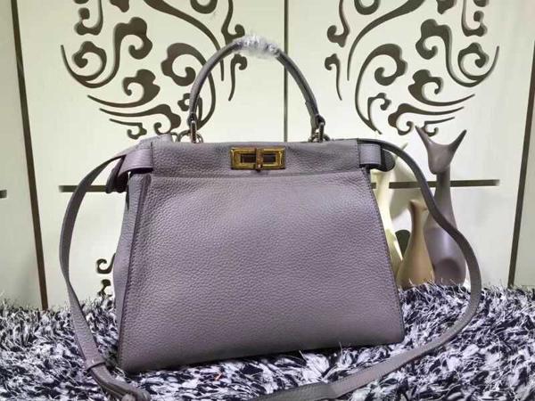 フェンディ コピー FENDI ★人気 SELLERIA PEEKABOO レギュラーサイズ トフィー Gray 8BN290Q0JF0N8A